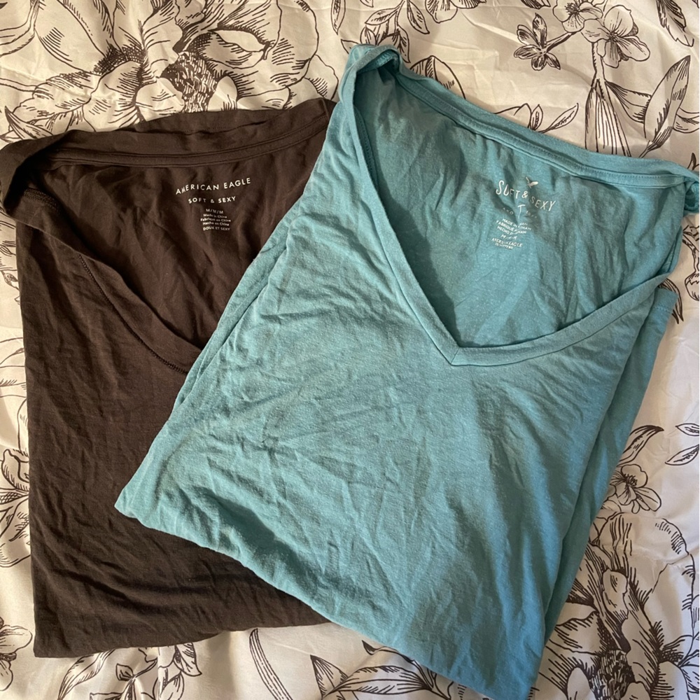 2 pack tees